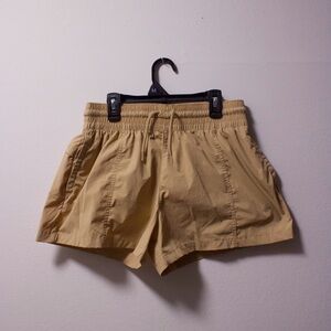 Columbia Women's Tan Cargo Shorts